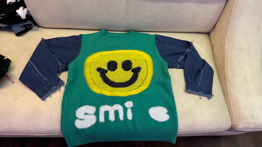 Denim sleeves smiley tee
