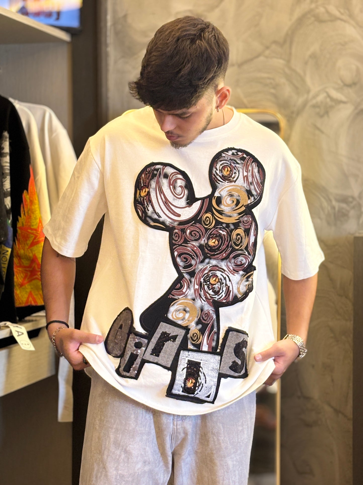 Oversized T-Shirts designer cut and stitch pattern with sequence embeded on Borders