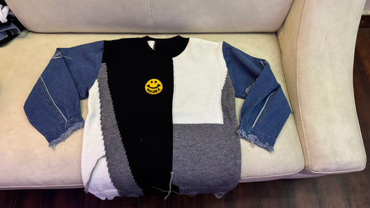 Denim sleeves smiley tee